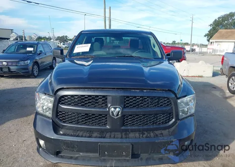 2019 Ram 1500 Classic Express 4X4 6'4 Box из США, поврежденный, VIN 1C6RR7FGXKS571553